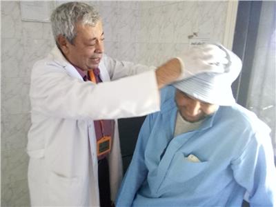 الكشف على 1408 مريض بالقافلة الطبية بقرية أبو ماضي بالدقهلية