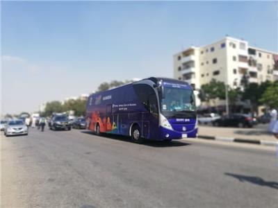 صور.. حافلة منتخب المغرب تصل ملعب السلام