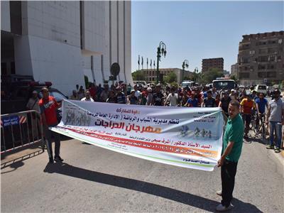 محافظ أسيوط يشارك في مهرجان «المشي والدراجات» احتفالا بذكرى ثورة 30 يونيو