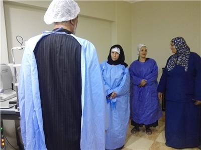«مستقبل وطن» يجري 3 عمليات عيون بالمجان في سمالوط