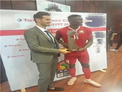 أولينجا أفضل لاعب في مباراة كينيا وتنزانيا