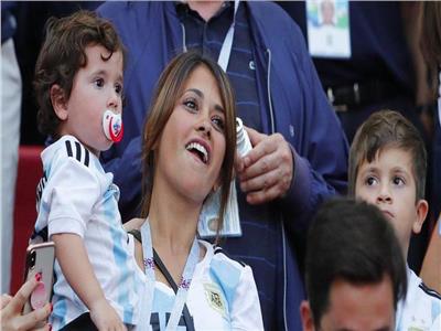 بالصور| حضور كامل العدد لعائلة ميسي في مباراة الأرجنتين وفنزويلا