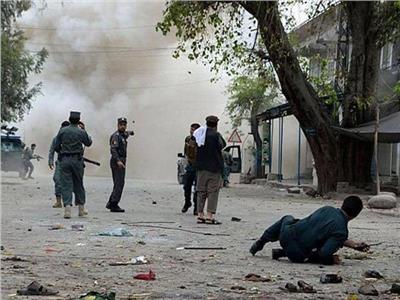 طالبان تقتل 14 في تفجير بأفغانستان وتجري محادثات سلام في قطر