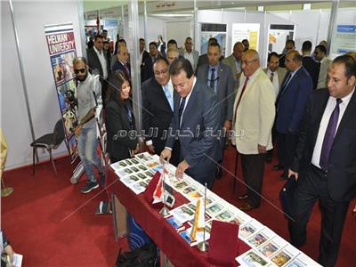 صور.. جامعة حلوان تشارك في المعرض الدولي الرابع للتعليم العالي