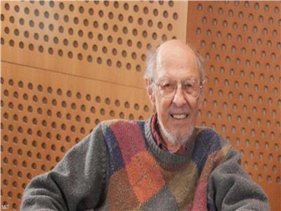 وفاه «فرناندو كرباتو» مخترع الكمبيوتر عن عمر 93 عاما