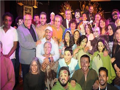 صور| وزير الثقافة تشهد مسرحية «أوبرا بنت عربي»