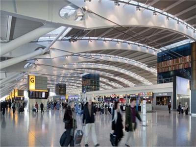 المطارات الرئيسية في بريطانيا تطبق نظام تفتيش الأمتعة ثلاثي الأبعاد
