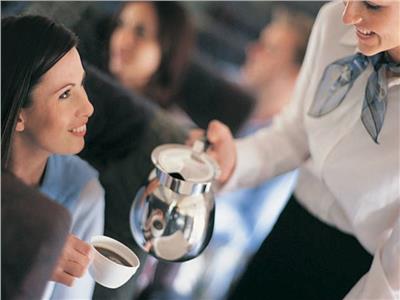 هل شرب الشاي والقهوة على الطائرات آمن؟