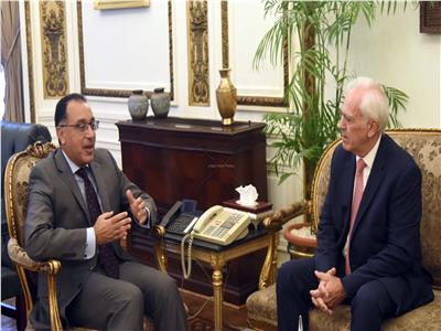 مدبولي يستقبل سفير اليونان في القاهرة بمناسبة انتهاء فترة عمله