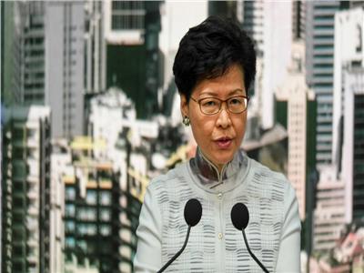 رئيسة هونج كونج التنفيذية تبدأ حوارا لتهدئة التوتر