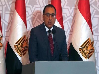 رئيس الوزراء يتفقد عمليات التطوير والخدمات الالكترونية المقدمة للمواطنين ببورسعيد
