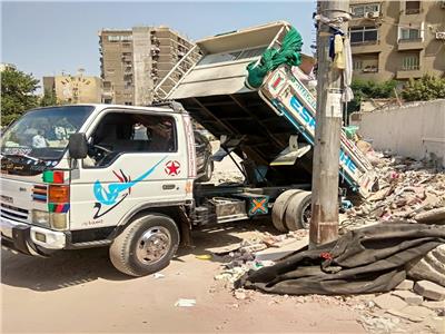 محافظة القاهرة: تسليم سيارة ضبطت خلال إلقاء رتش بالطريق إلى «هيئة النظافة» 