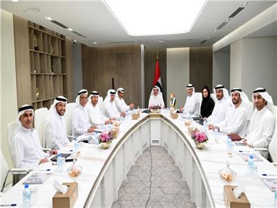 «مجلس الإمارات للمستثمرين» يستعرض الخطط المستقبلية لتعزيز التنمية