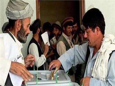 واشنطن بوست:الانتخابات الأفغانية تبدأ رغم مخاوف الكثيرين من امتزاجها بأعمال عنف أو تزوير