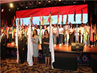 تكريم محافظ جنوب سيناء ووزيرة التخطيط خلال افتتاح المؤتمر الإفريقي الأول