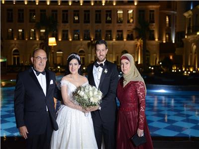 صور| بحضور نخبة من الإعلاميين المصريين والعرب.. زفاف روان ورامي