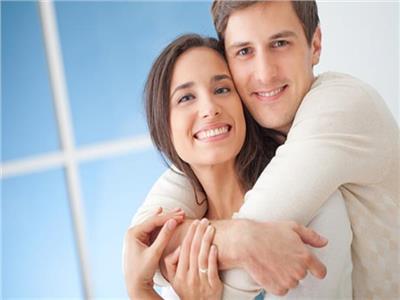 بعد 10 سنين زواج.. 5 نصائح تحمي «علاقتك العاطفية» مع شريك العمر