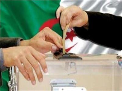 سلطة الانتخابات بالجزائر: إجراءات لتسهيل جمع توقيعات التأييد لمرشحي الرئاسة