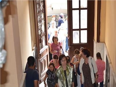 الفوج السياحي القبرصي يزور متحف الشاعر اليوناني كفافيس بالإسكندرية  