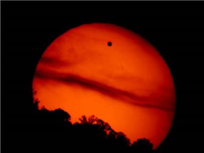 شاهد في نوفمبر| عطارد «ترانزيت» أمام الشمس.. وظهور «نجم الشيطان» 