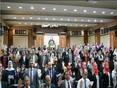 118 مفتش عمل يؤدون اليمين القانونية أمام وزير القوى العاملة