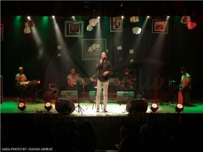 صور| محمد الكافوري في حفل موسيقى بمسرح الساقية
