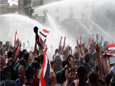 خبير قانوني: عمليات الخطف والقنص بالمظاهرات تُعيد العراق للوصاية الدولية