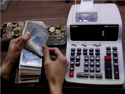 فيديو| الاقتراض المفرط في العملة الأجنبية.. هل تفلت تركيا من الإفلاس؟