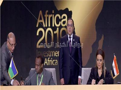 مؤتمر إفريقيا 2019| رئيس الوزراء يشهد توقيع اتفاقية تمويل تجارة الصادرات والواردات