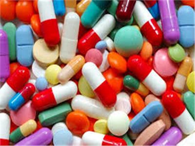 مباحث القاهرة: ضبط أدوية وعقاقير طبية منتهية الصلاحية بحوزة صيدلي