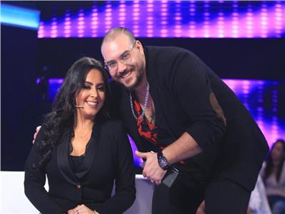 ياسمين نيازي تنتهي من تسجيل «ساعة سعيدة» مع عبد الفتاح الجريني 