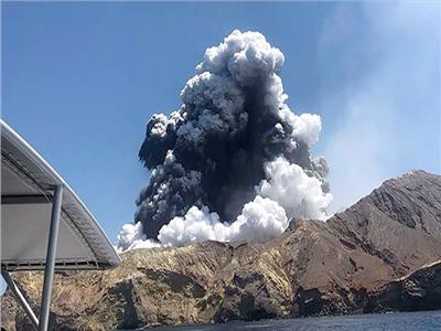 نيوزيلندا: دقيقة حداد على ضحايا بركان «وايت آيلاند»