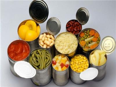 نصائح بسيطة للتقليل من أضرار الأغذية المعلبة
