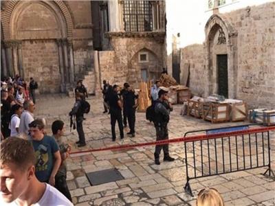 الخارجية الفلسطينية: «الاحتلال» يتحمل مسئولية اقتحام «مستوطن» لكنيسة القيامة
