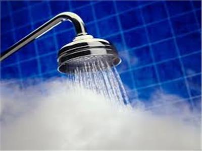 فيديو| تعرف على مخاطر الاستحمام بالمياه الساخنة في فصل الشتاء