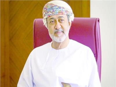 رئيس البرلمان العربي يهنئ سلطان عمان الجديد