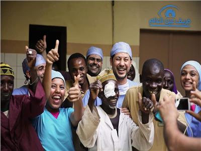 فريق «عين العالم» يبدأ مخيم لجراحات العيون مجانا بالسنغال 