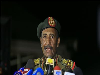 البرهان: 40 فرداً من «المخابرات السودانية» سلموا أنفسهم... ونبحث استقالة مدير الجهاز