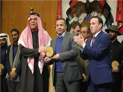 مصر تحصد جوائز النص.. و جي بي إس الجزائرية تفوز بأفضل عرض بمهرجان المسرح العربي