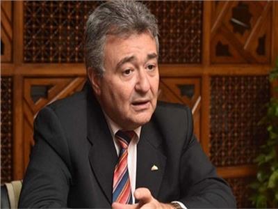 طلبات إحاطة لبيع تأشيرات العمرة.. ورئيس «سياحة البرلمان» يبحث الأزمة 