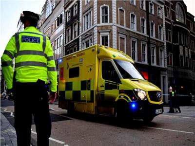 الشرطة تقتل رجلًا بالرصاص بعد حادث طعن في لندن.. وتقول إنه يتصل بالإرهاب
