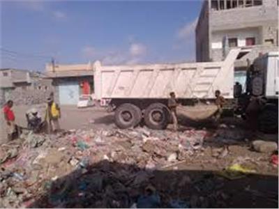 رفع 10 طن مخلفات في حملة لأعمال النظافة بمنطقة الأشغال بسفاجا