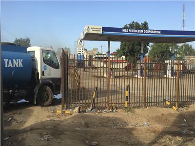 مصدر: ارتفاع أسعار البنزين في السودان من 6 إلى 28 جنيها للتر خلال أيام