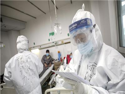 إقليم هوبي الصيني يعلن عن 93 حالة وفاة جديدة بفيروس كورونا