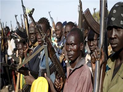 النوير والدينكا.. قبيلتان من «أصل واحد» فرقتهما نزاعات الحكم بجنوب السودان