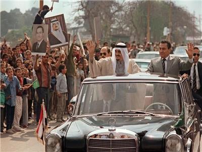 مرسيدس و BMW .. السيارات الأكثر ظهورًا بجولات الرئيس الراحل مبارك