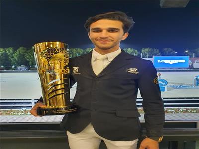 وزير الرياضة يهنئ محمد طاهر زيادة بذهبية الجائزة الكبرى للفروسية بالإمارات