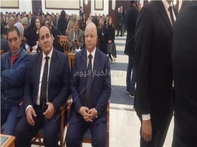 محافظ القاهرة يصل عزاء «مبارك»