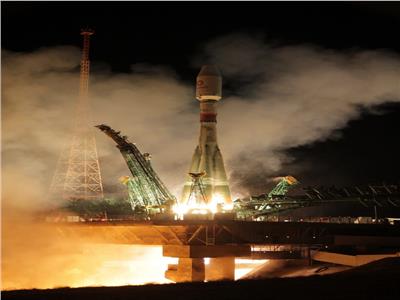 روسيا تضع جميع الأقمار الصناعية البريطانية الـ34 في مداراتها التشغيلية بنجاح