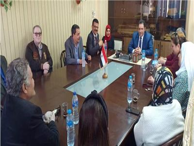 نائب محافظ القاهرة يجتمع مع مديري التضامن والقوى العاملة لمناقشة أزمة العمالة غير المنتظمة